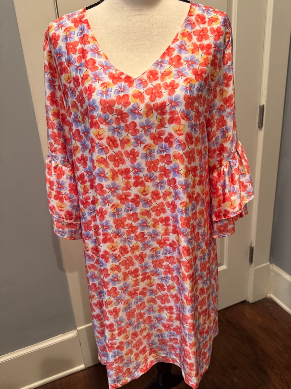 Floral V-Neck Shift Dress in Coral Multi